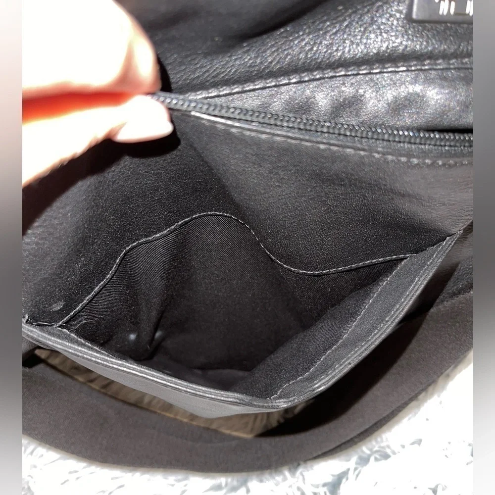 TUMI Genuine leather shoulder bag for man 